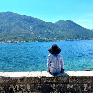 Meet your Posher, Amy